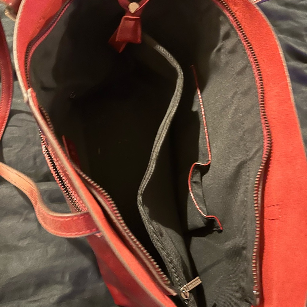 Elegant Burgundy Tote Bag - Picture 10 of 13